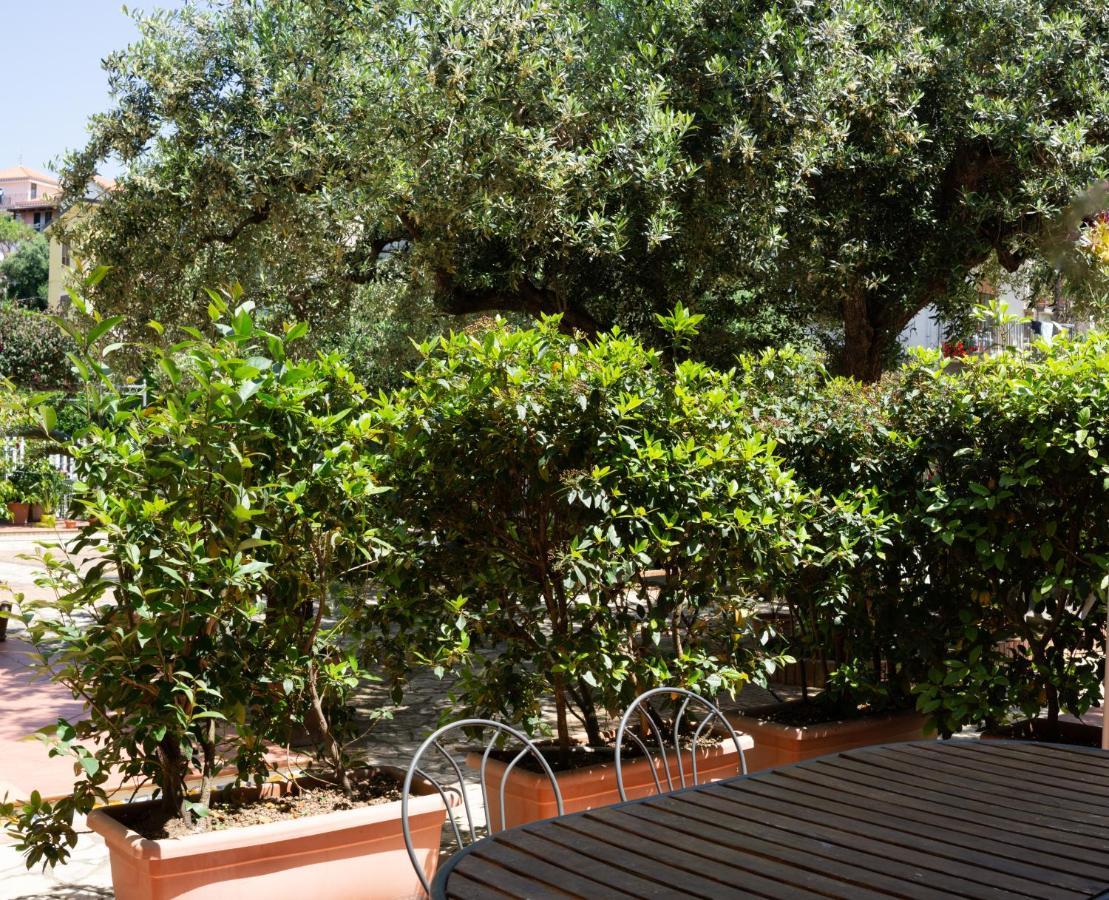 Locanda Le Tre Sorelle Casal Velino Esterno foto